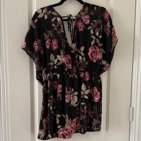 Bundle deal - 2 for $15 Torrid Black and Pink Floral Blouse - Picture 3 of 4